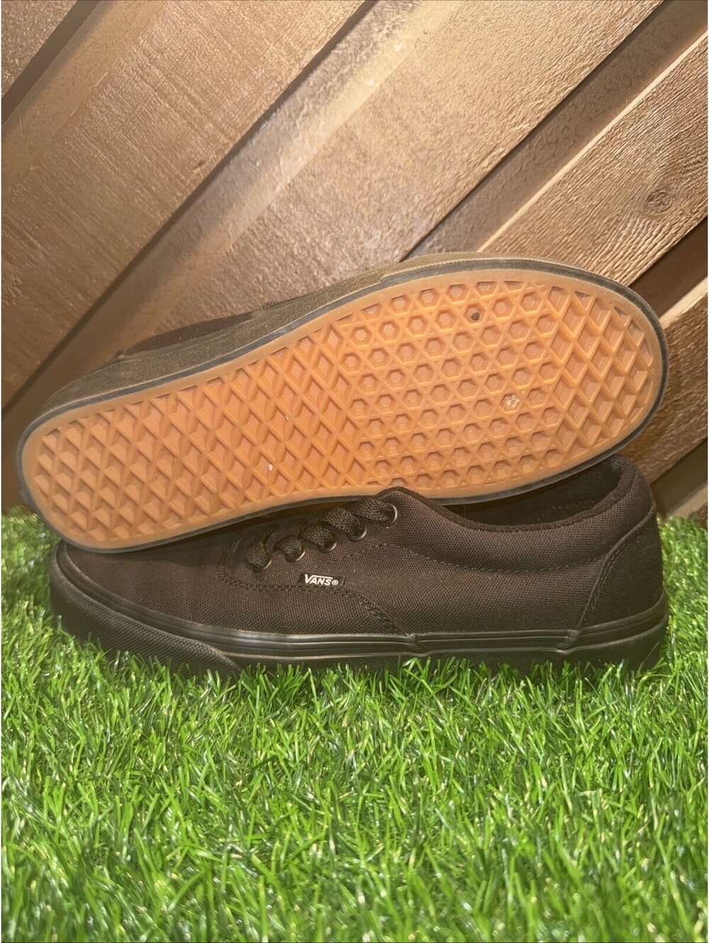Vans Classic Doheny Black With Gum Bottom Size 8M
